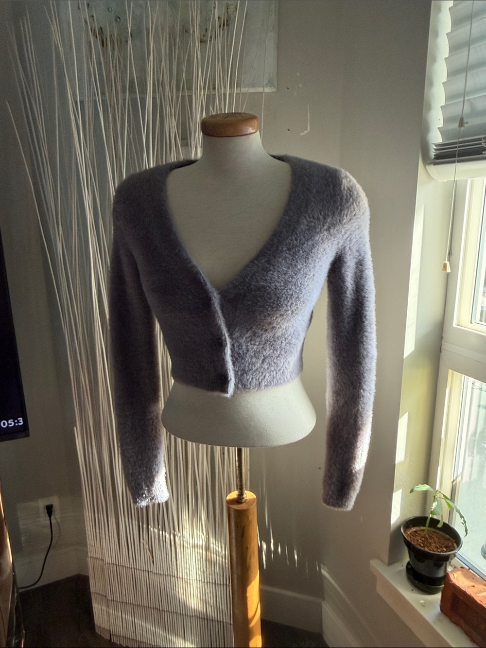 Sunday Best Kitten Soft Cropped Lavender Sweater - Picture 4 of 11